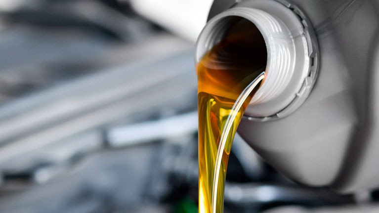 Cosas a tener en cuenta antes de comprar un lubricante para vehículos pesados.